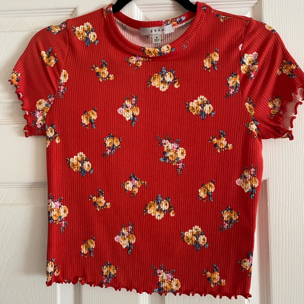 Red floral shirt sleeve crop top